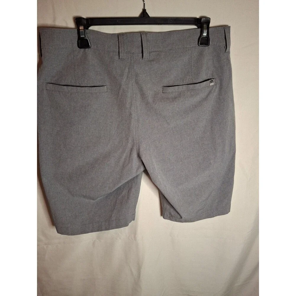 TRAVIS MATHEW Men's Strech Waistband Shorts Ligh Grey Golf Size 32 (1518)
